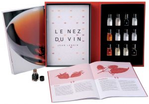 Le nez du vin : des échantillons d'arômes pour aiguiser son nez et développer sa mémoire olfactive